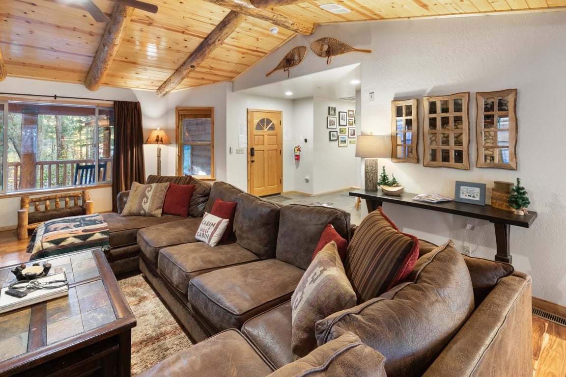 Cabin Image 16