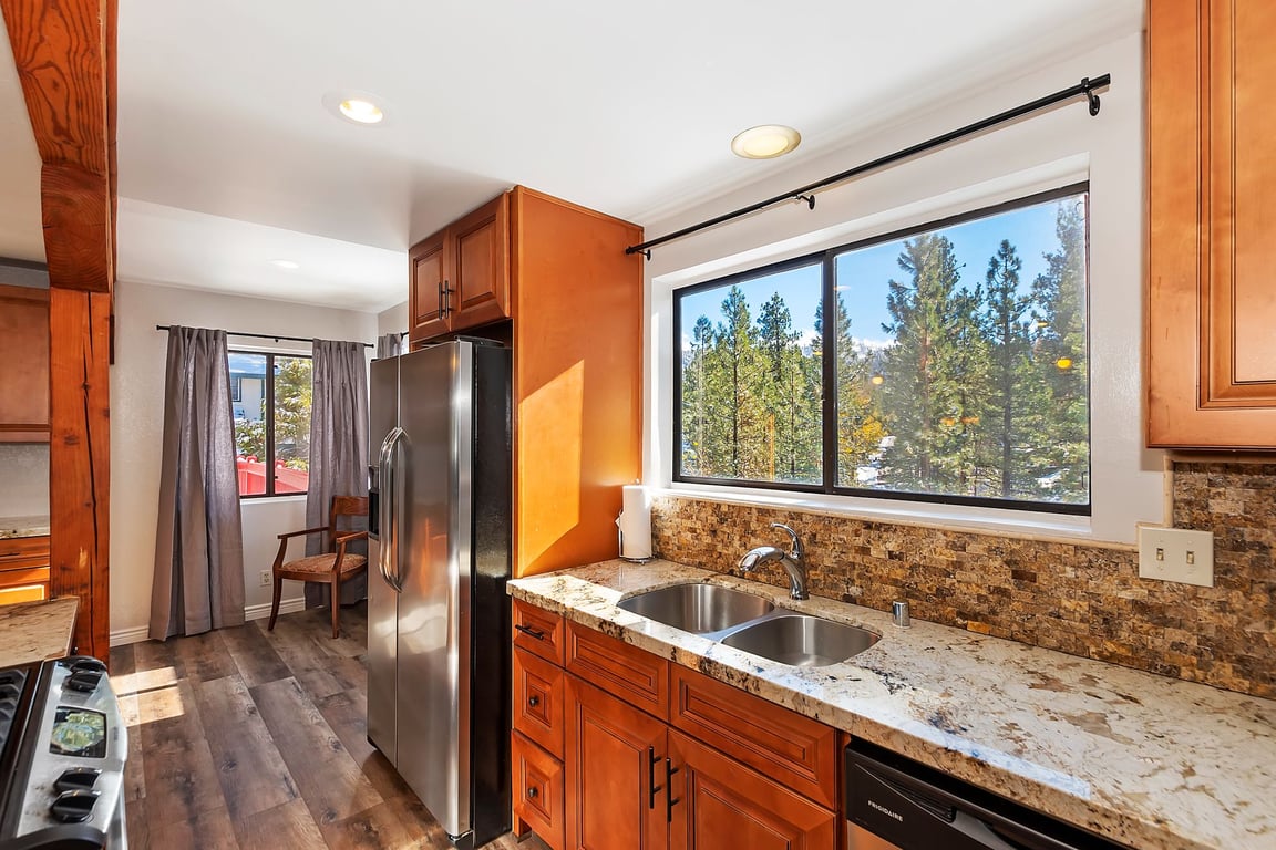 Cabin Image 9