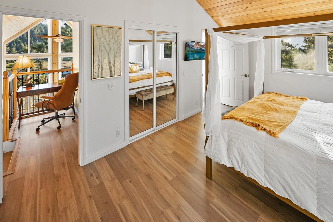 Cabin Image 33