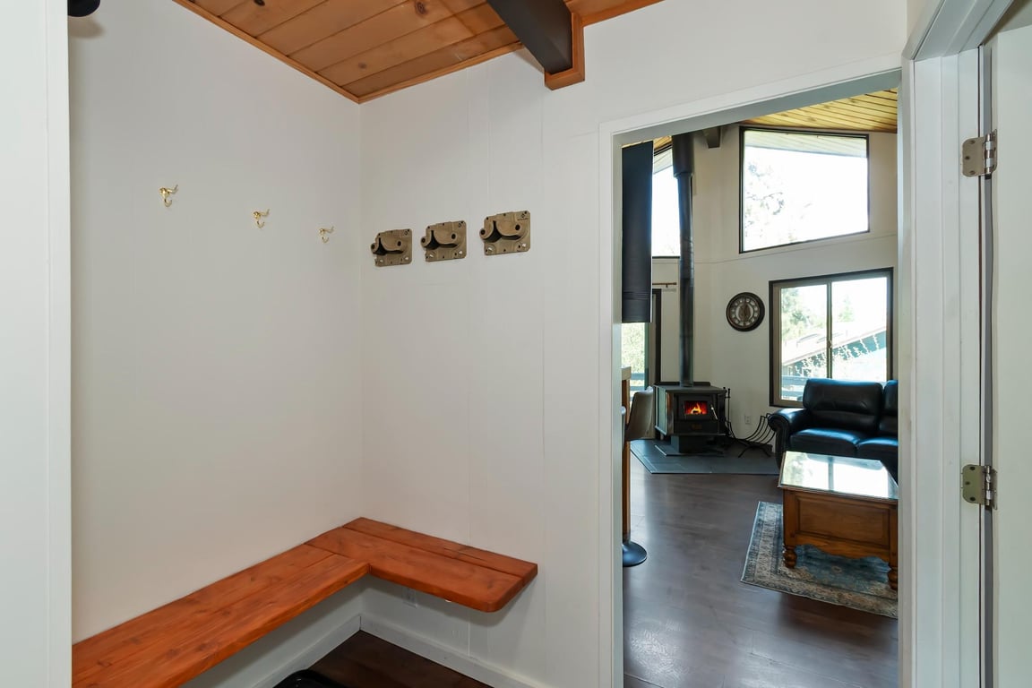 Cabin Image 8