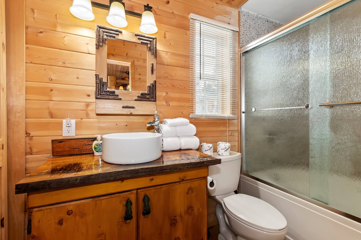 Cabin Image 21