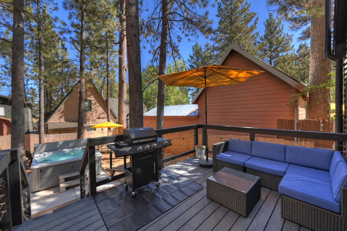 Big Bear Cabin - WildernessHaven - 0004