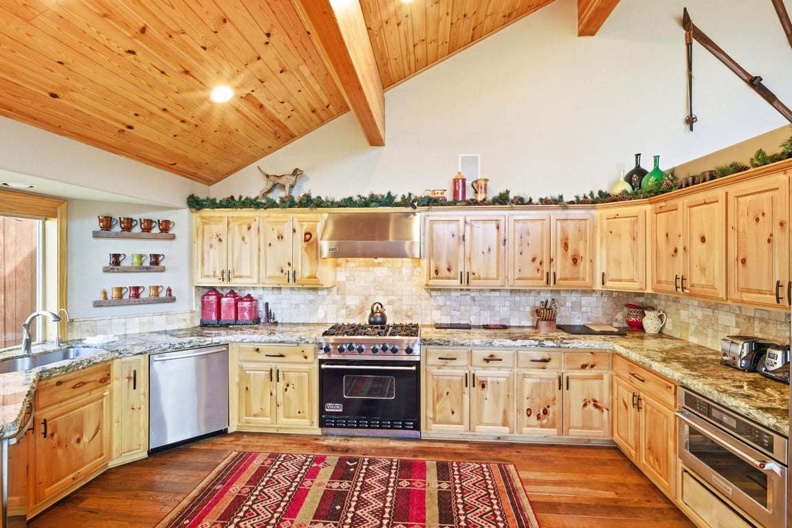 Cabin Image 16