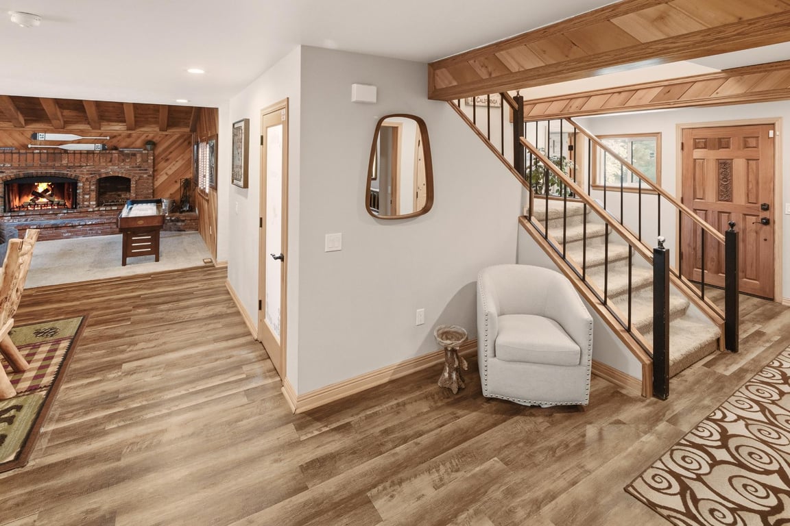 Cabin Image 9