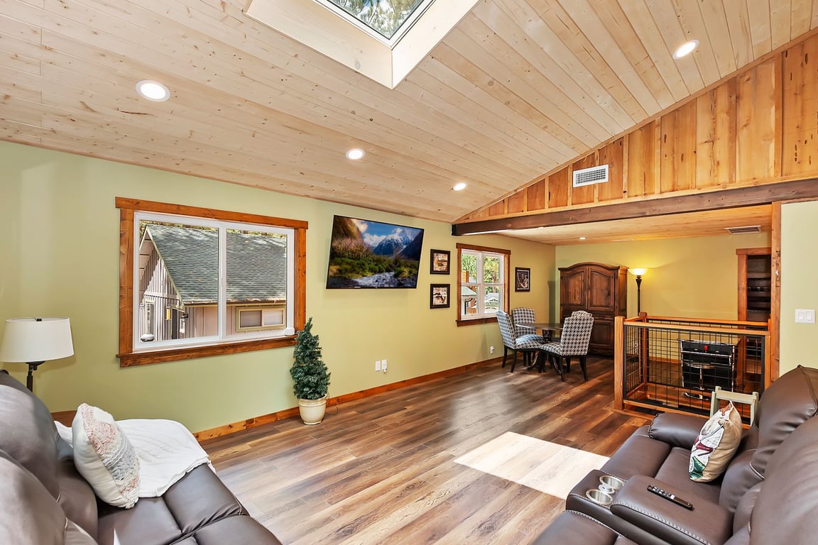 Cabin Image 26