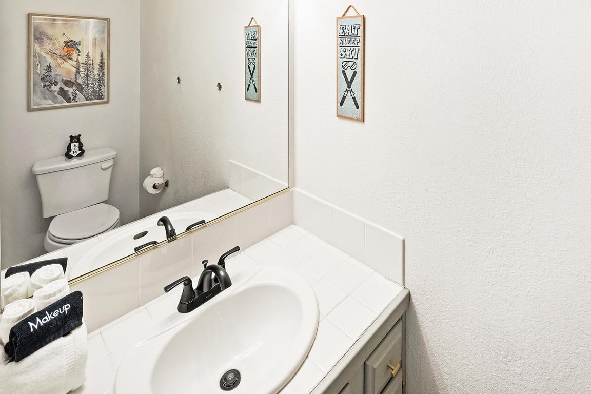Cabin Image 23