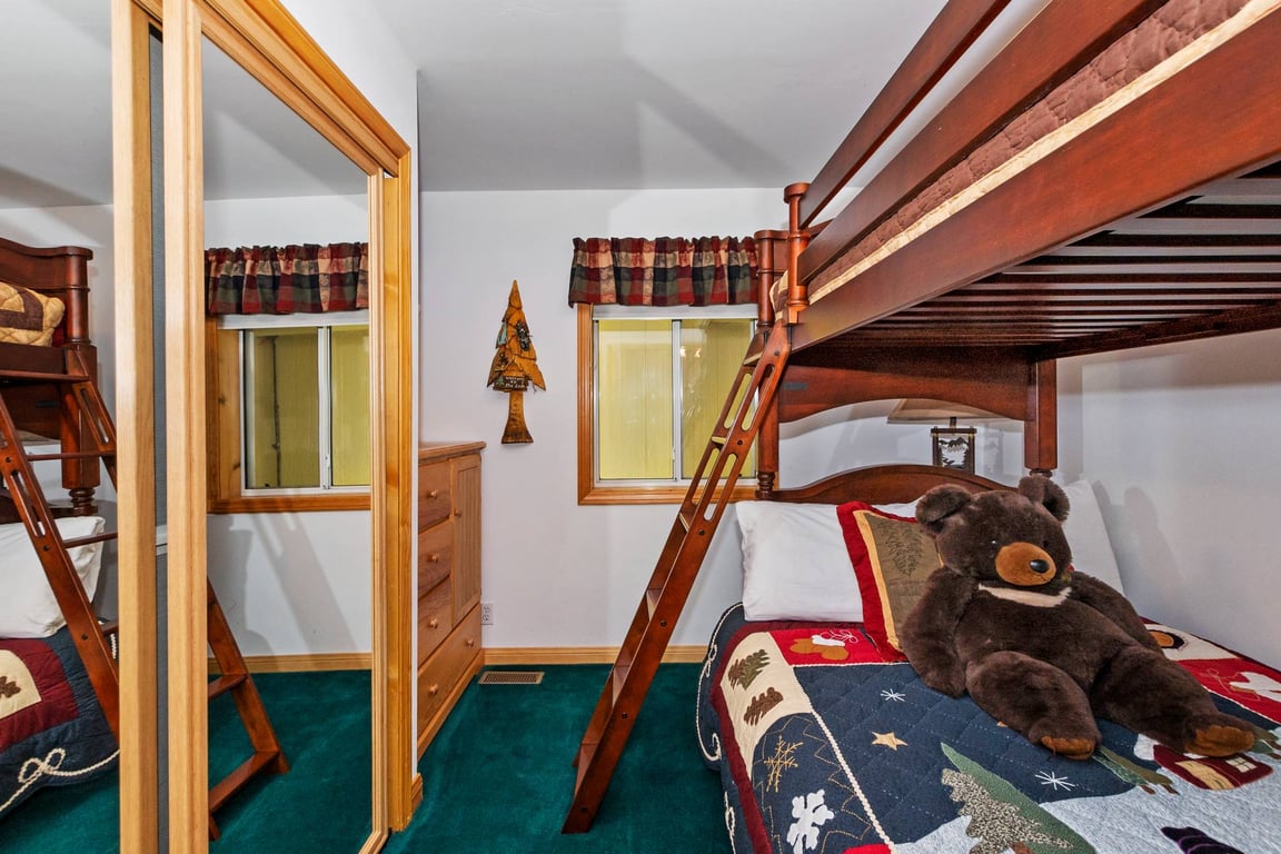 Cabin Image 28