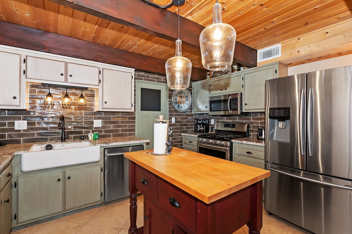 Cabin Image 4