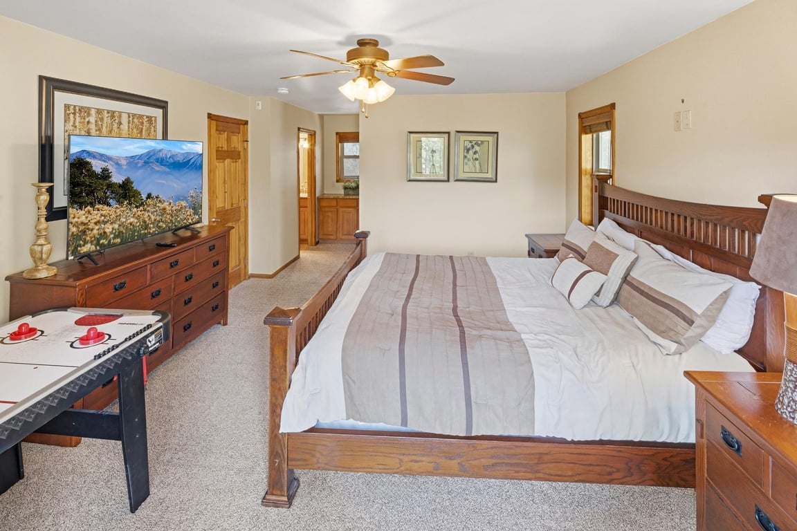 Cabin Image 42