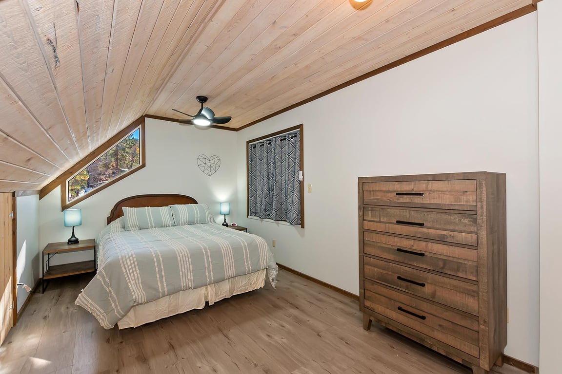 Cabin Image 25