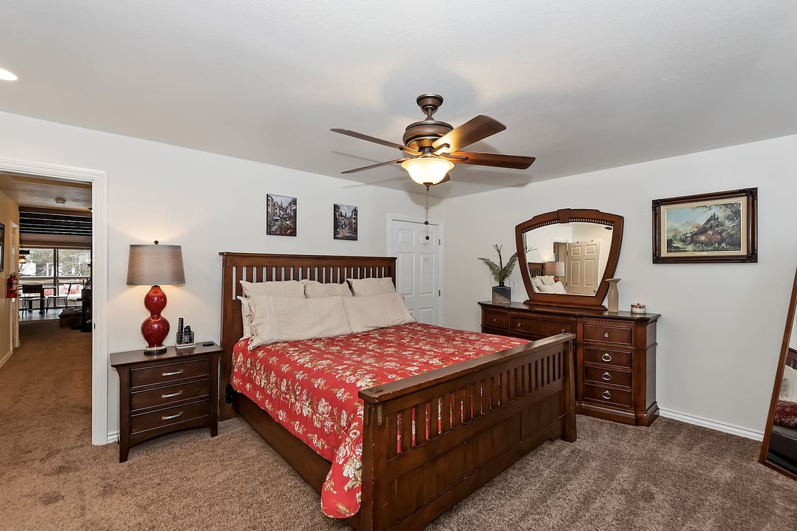 Cabin Image 13