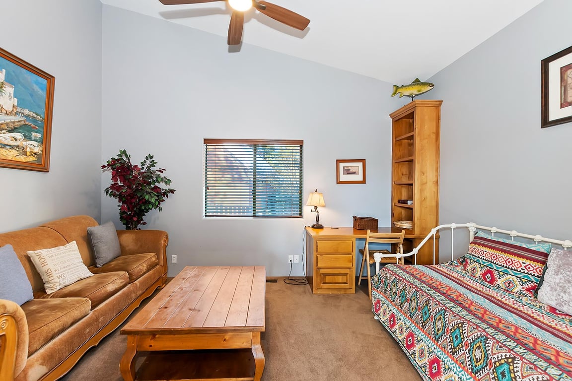 Cabin Image 18