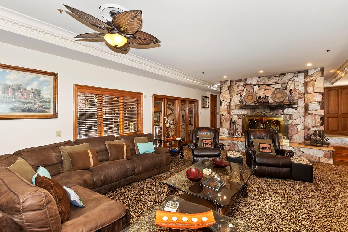 Cabin Image 8
