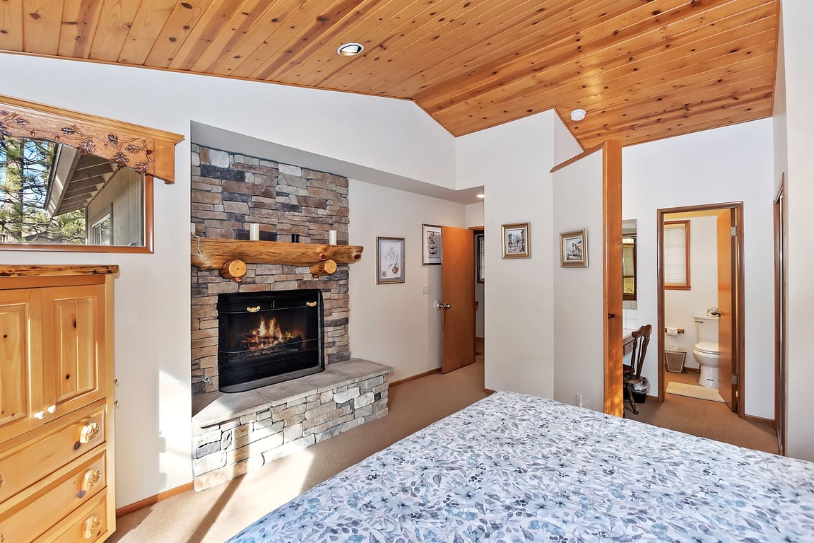 Cabin Image 19