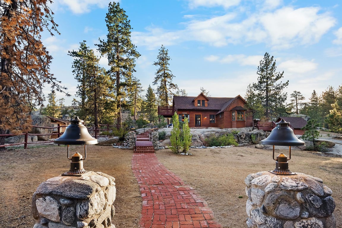 Cabin Image 5
