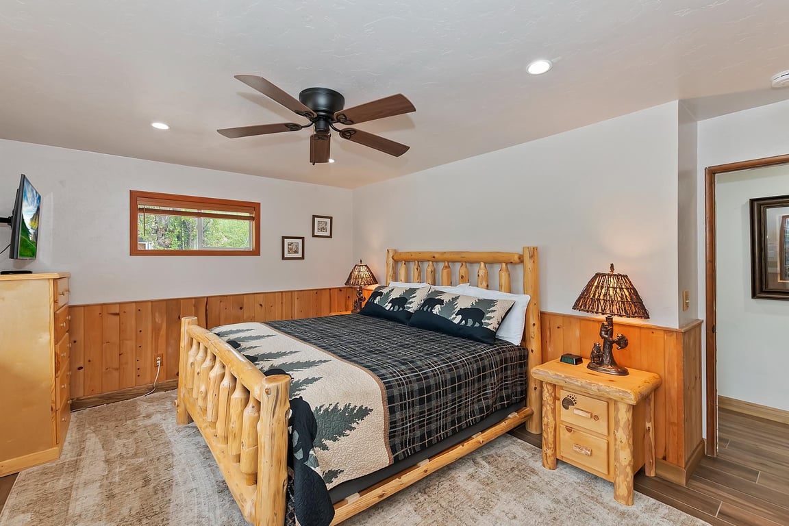 Cabin Image 17