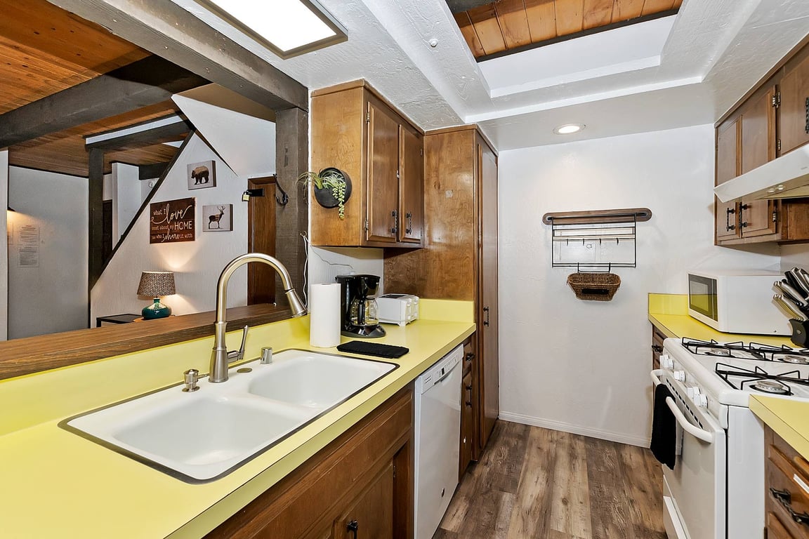 Cabin Image 10