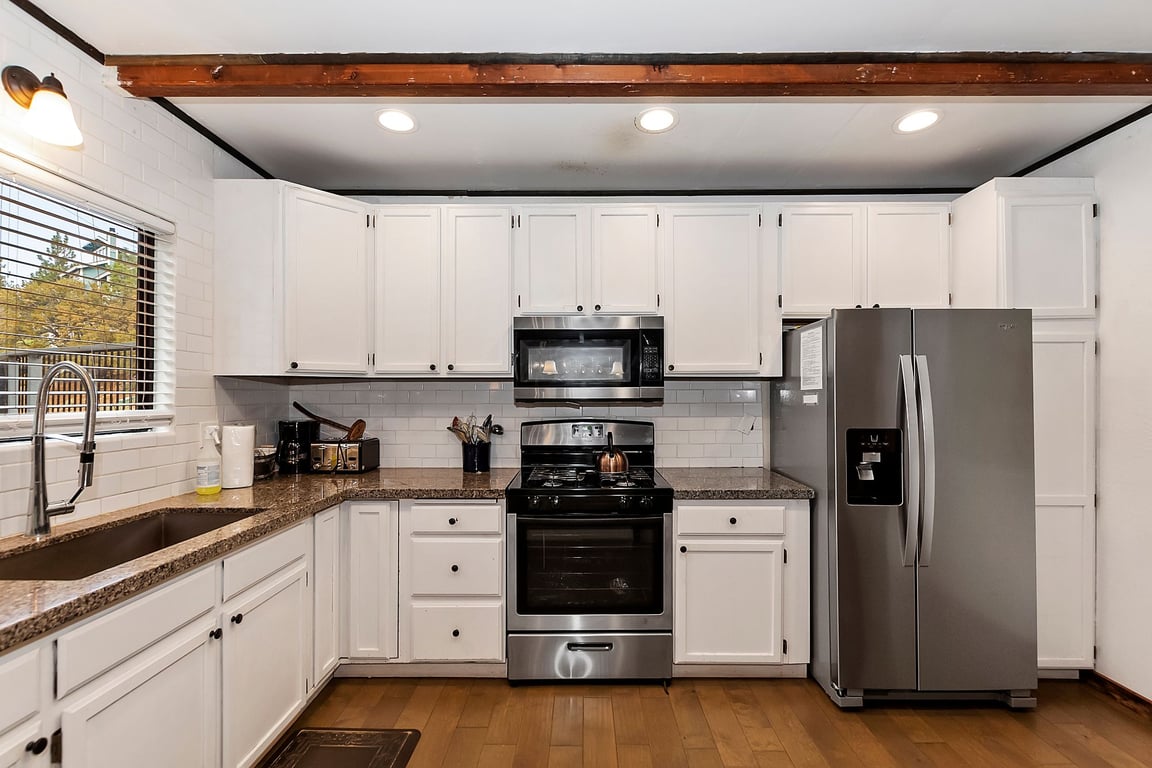 Cabin Image 12