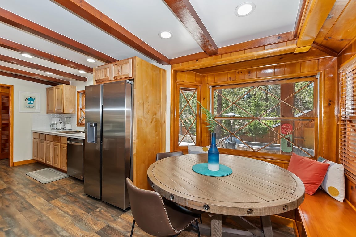 Cabin Image 12