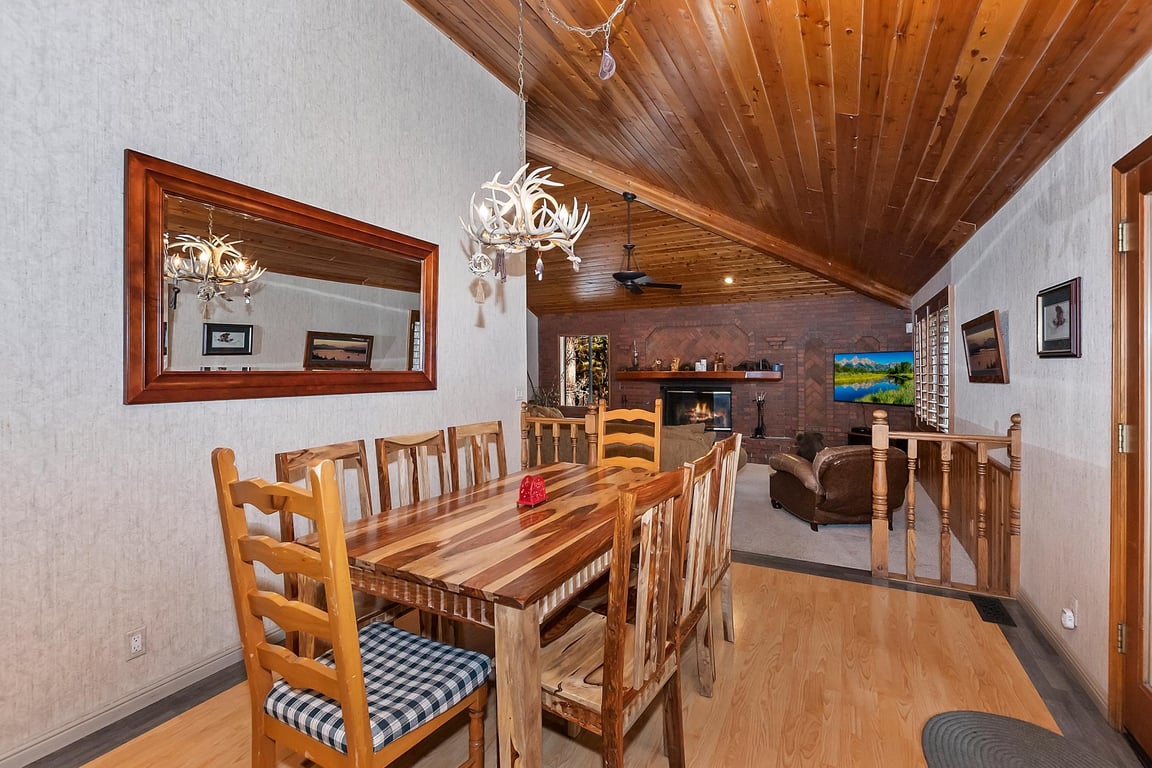 Cabin Image 8