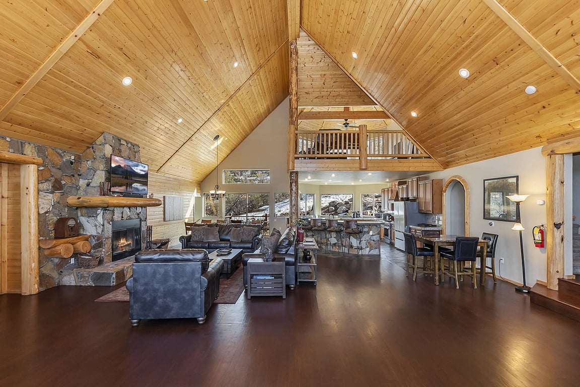Cabin Image 8