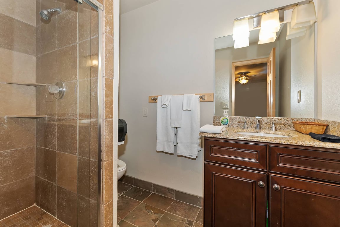 Cabin Image 14