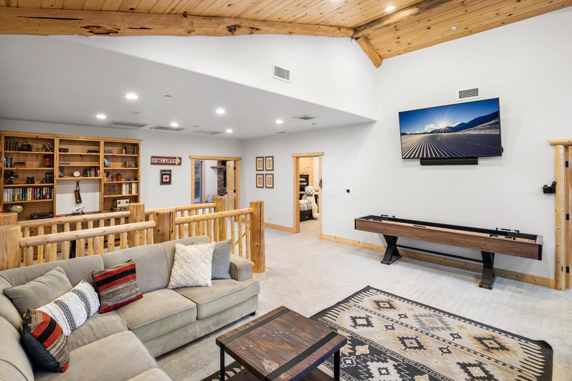 Cabin Image 45