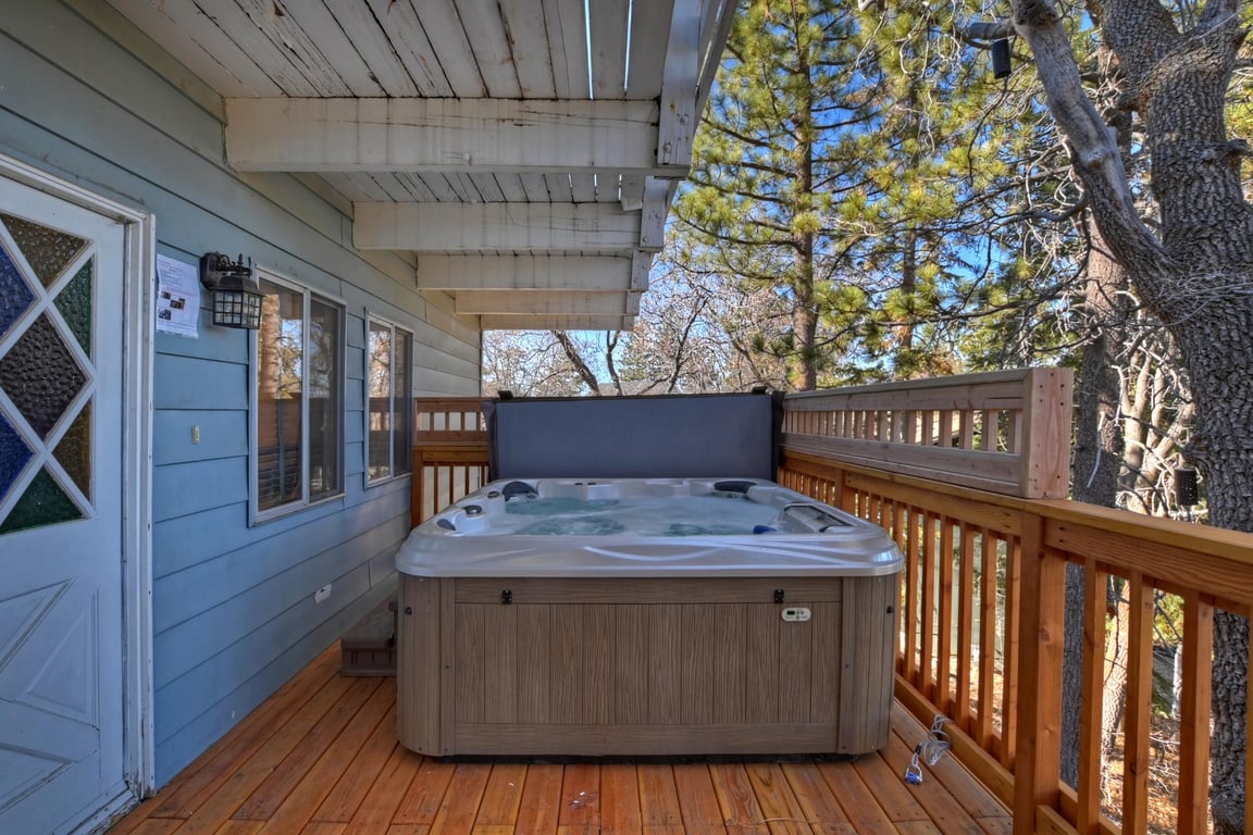 Cabin Image 10