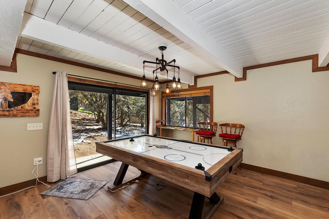 Cabin Image 36