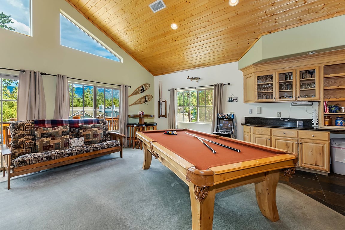 Cabin Image 8