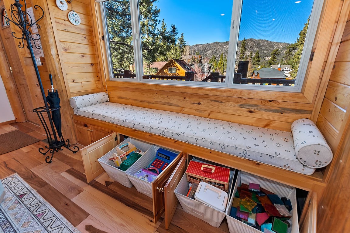Cabin Image 12
