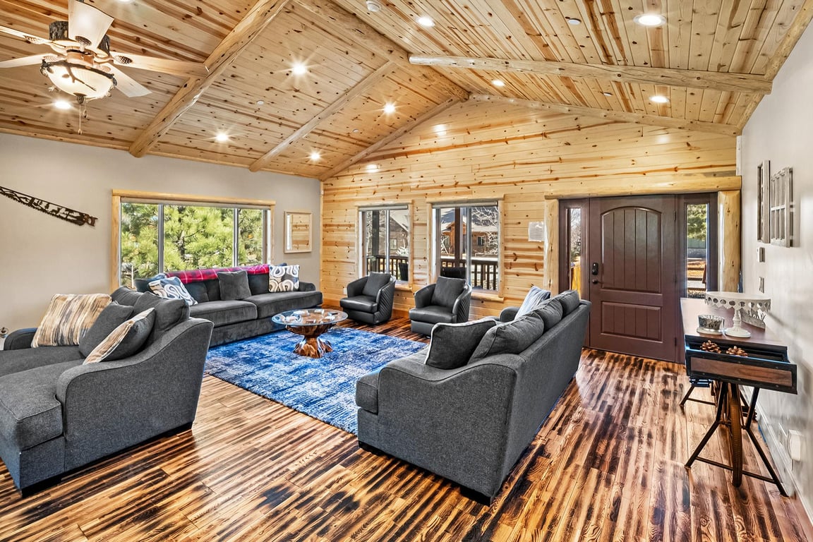 Cabin Image 9