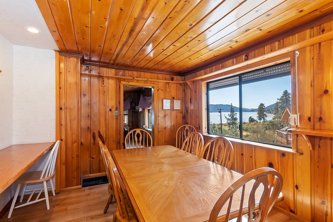 Cabin Image 17