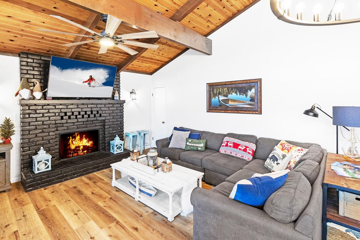 Cabin Image 12