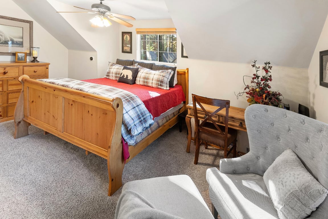 Cabin Image 36