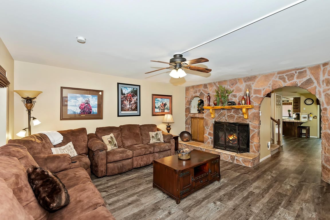 Cabin Image 8