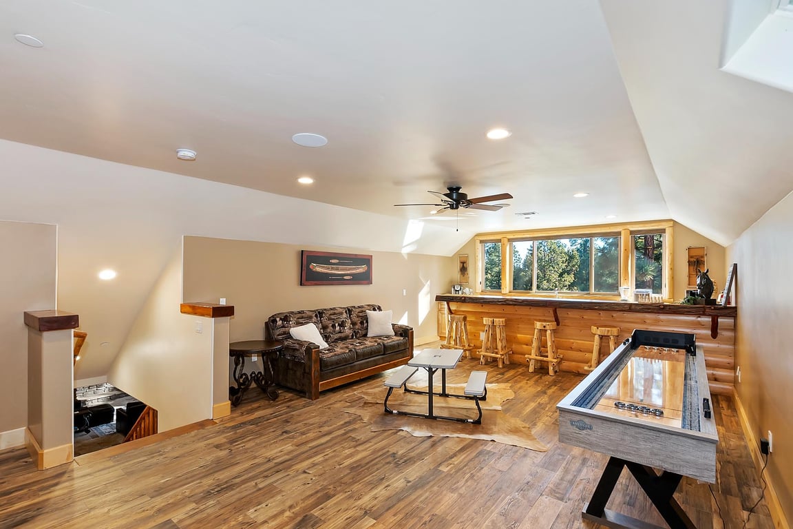 Cabin Image 4