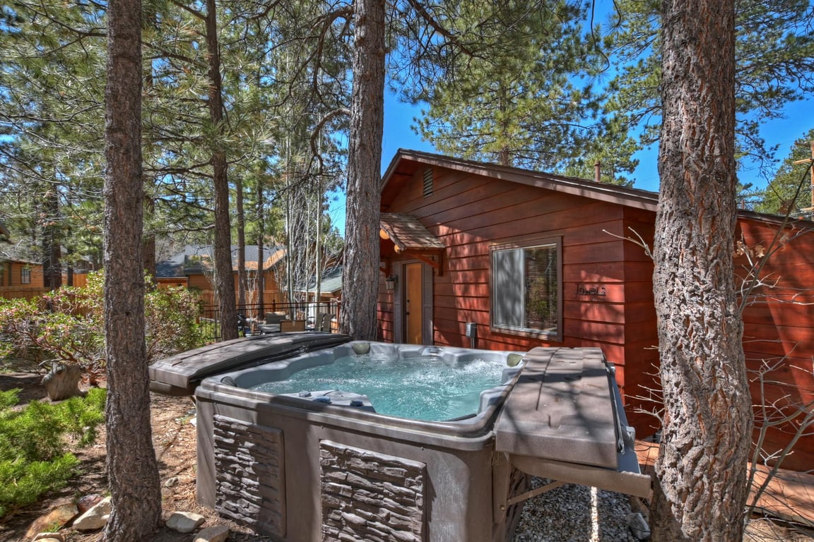 Cabin Image 32
