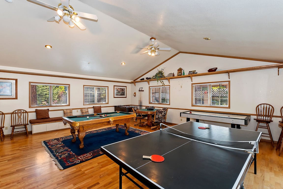 Cabin Image 32