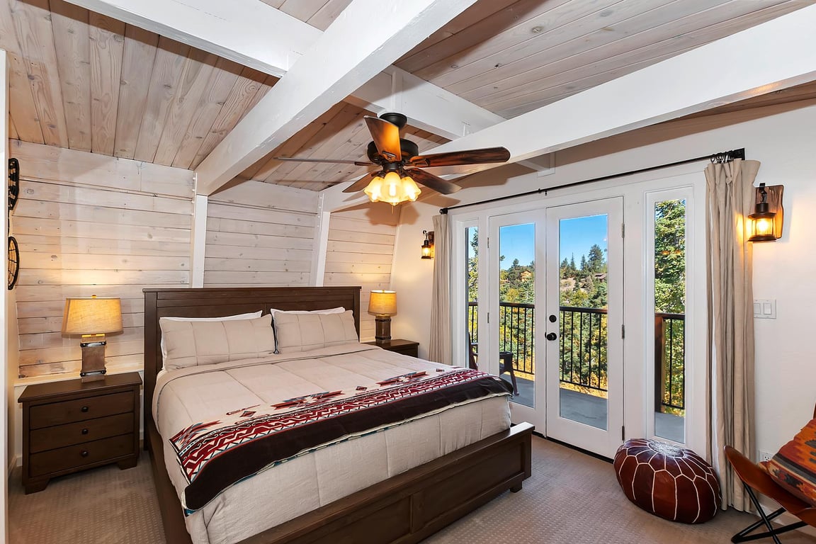 Cabin Image 23