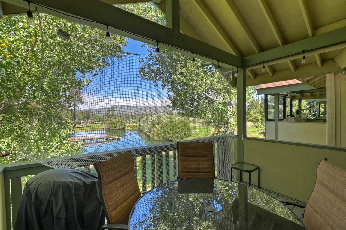 Cabin Image 17