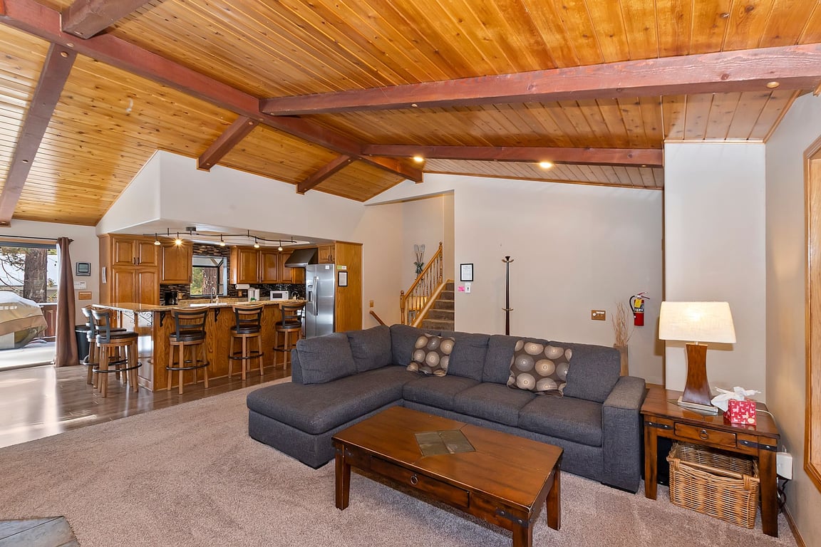 Cabin Image 8