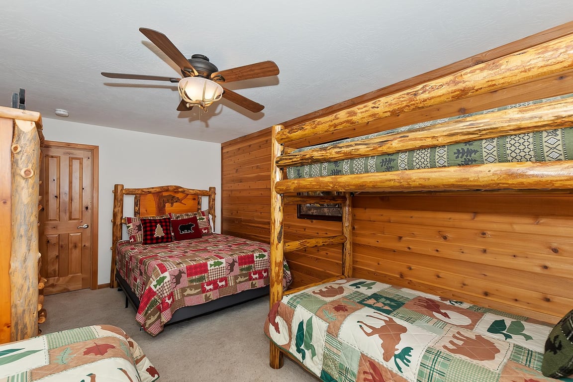 Cabin Image 15
