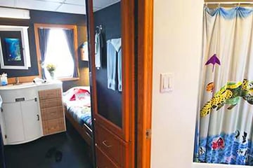 Palau Aggressor II liveaboard Deluxe Stateroom