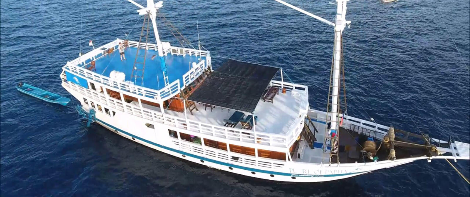 Pearl of Papua liveaboard