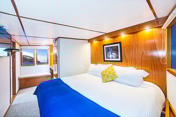 Nautilus Under Sea Liveaboard premium suite