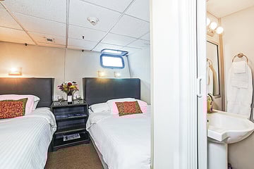 Nautilus Belle Amie Liveaboard stateroom