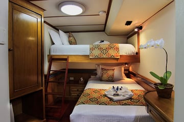 Mermaid 1 Liveaboard Indonesia lower deck cabin