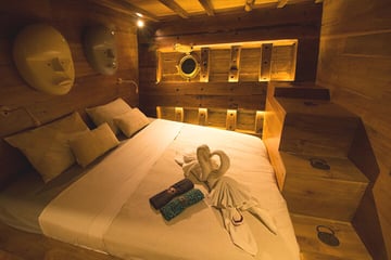 Tiare Cruise Liveaboard Indonesia double cabin