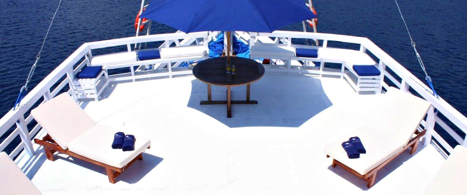 Pearl of Papua liveaboard sun deck